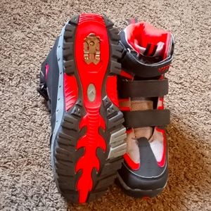 Kids black, red and gray snow/ski boots size 7